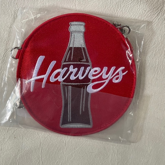 Harvey’s Cherry Cola Changepurse NWT - Picture 1 of 3